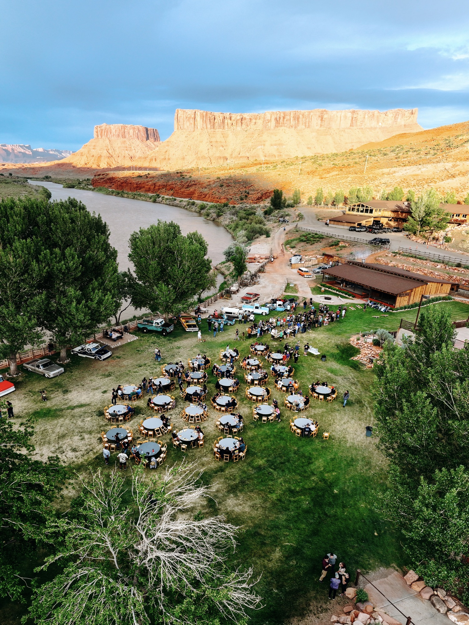 Red Cliffs Lodge Group Rate